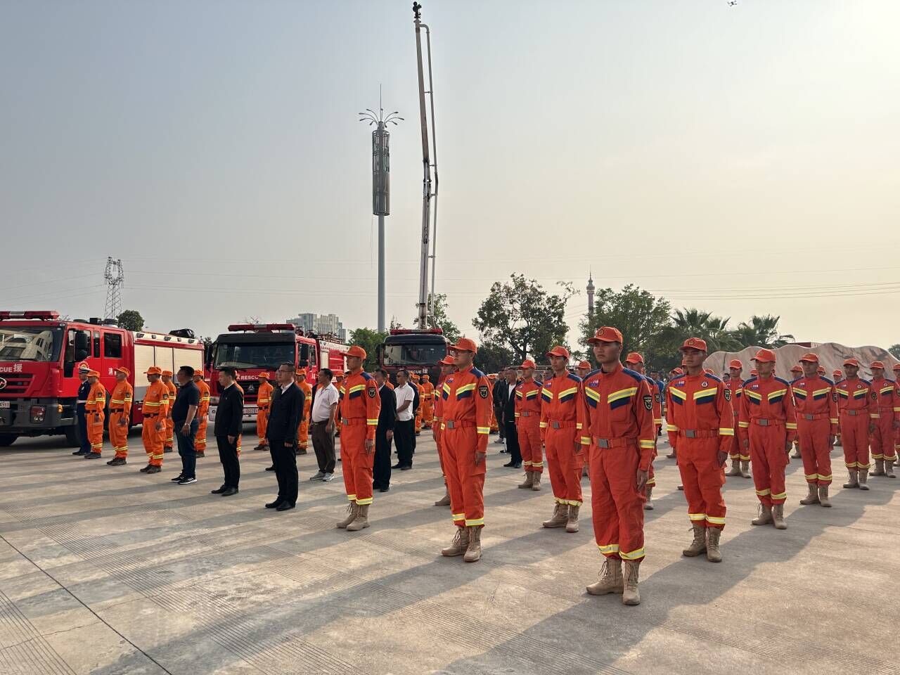 砚山县综合应急救援队成立